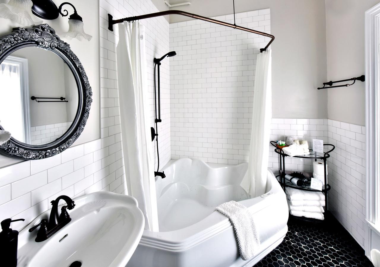 Niagara-on-the-Lake Brockamour Manor Bed And Breakfast المظهر الخارجي الصورة